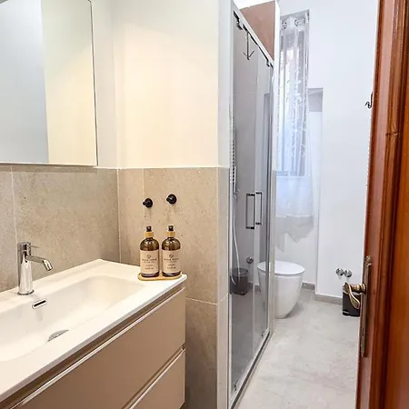 Ampio Moderno A Due Passi Da Trastevere * Roma